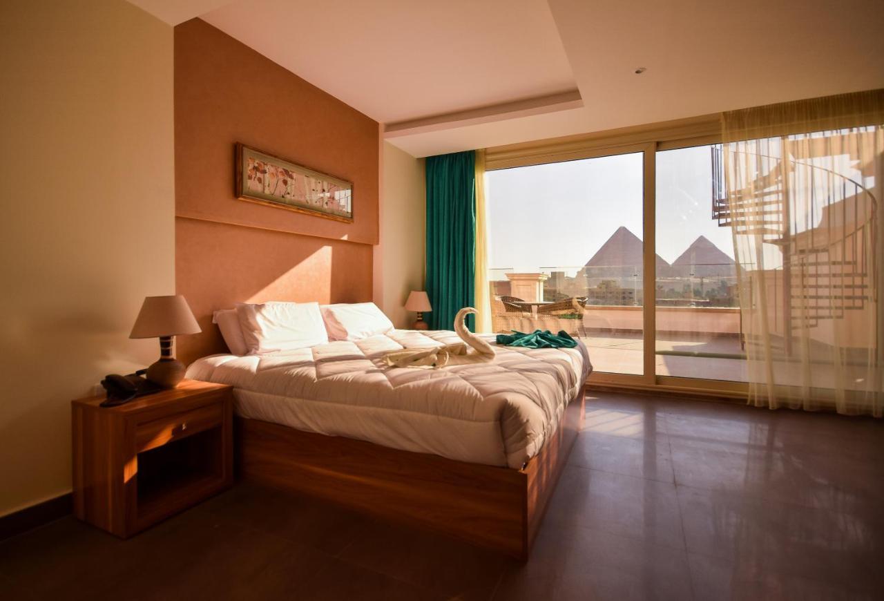 New Pyramid Quen Hotel Il Il Cairo Esterno foto